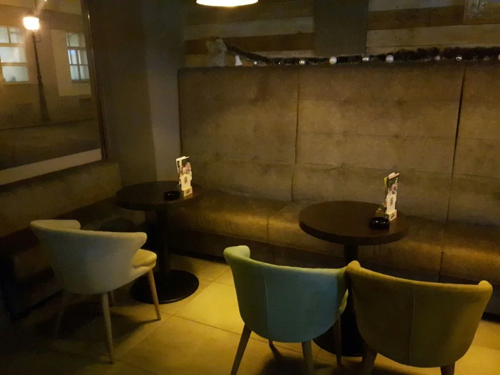 Time bar - Bjelovar — rad 3, tapeciranje Romana