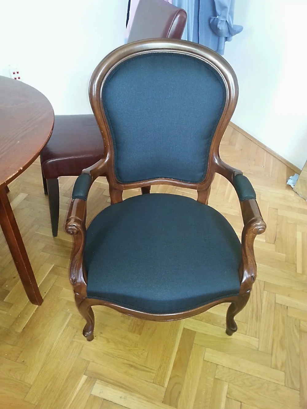Stolice, fotelje, klupe, tabure — rad 134, tapeciranje Romana