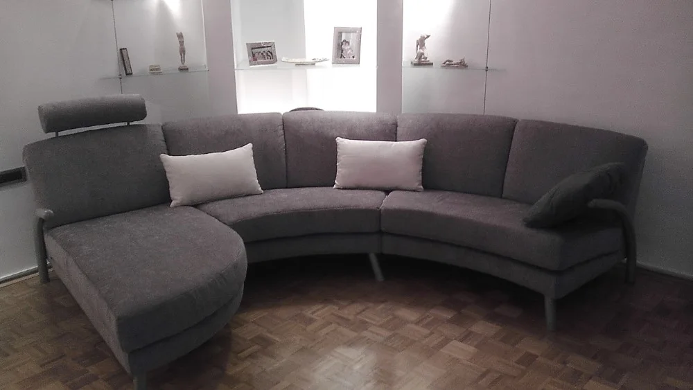 Kutne garniture, trosjedi, dvosjedi i kreveti — rad 37, tapeciranje Romana
