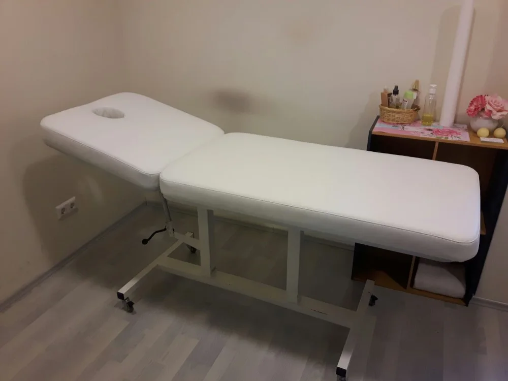 Sprave za fitnes i stolovi za masažu