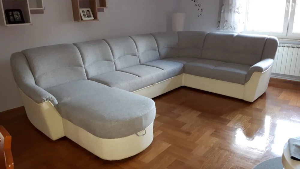 Kutne garniture, trosjedi, dvosjedi i kreveti — rad 28, tapeciranje Romana