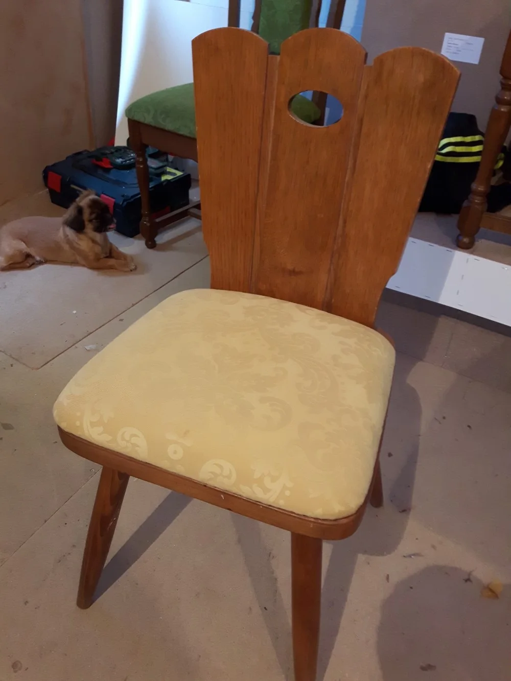 Stolice, fotelje, klupe, tabure — rad 30, tapeciranje Romana